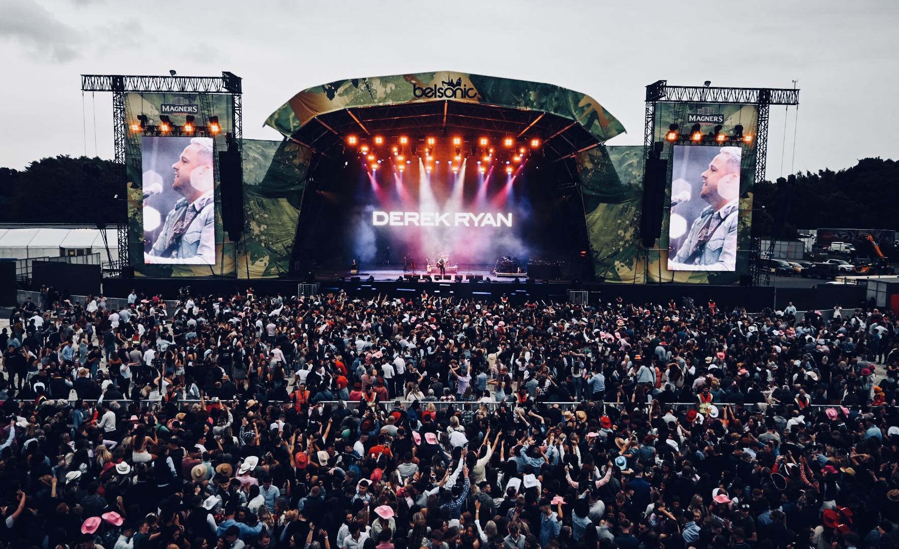 448045558_992043495621810_4013155621442546631_n Derek Ryan on Big Stage